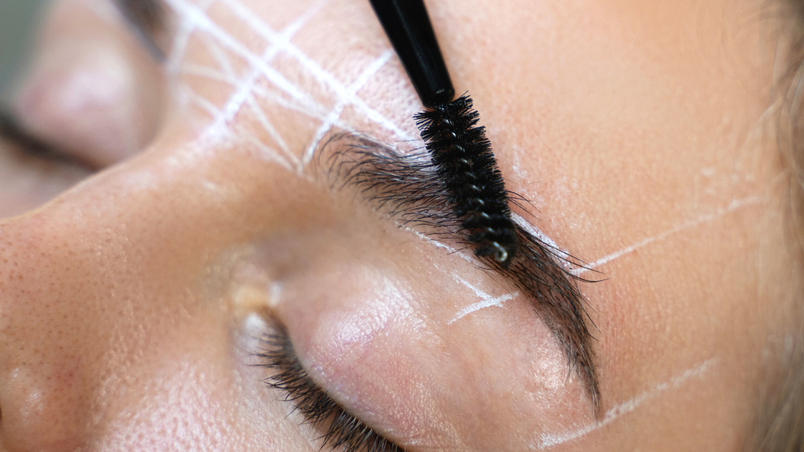 Formation restructuration des sourcils e-learning