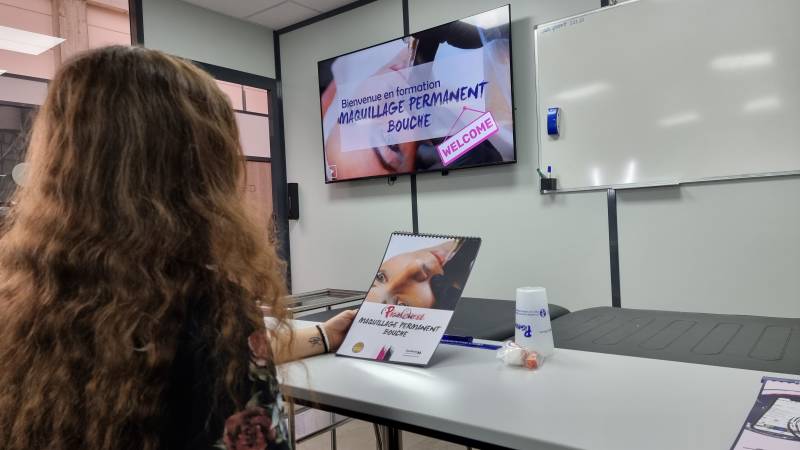 Formation Maquillage permanent bouche