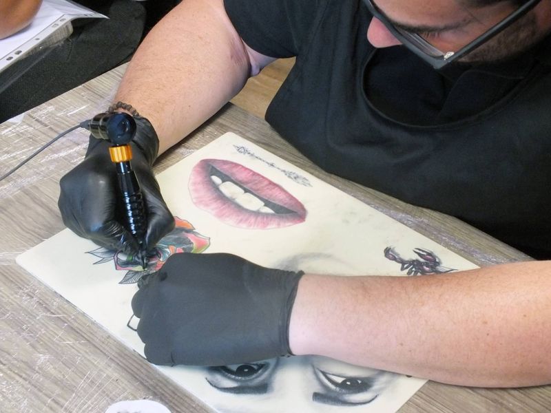 Apprendre le tatouage à Paris